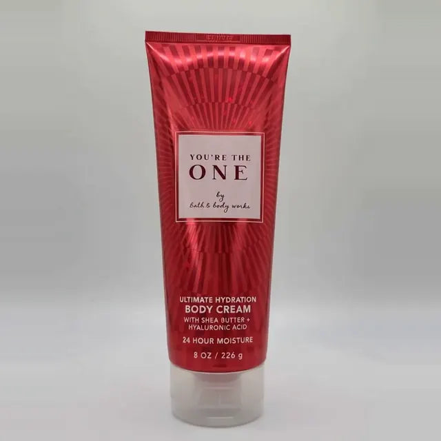Crema corporal Body Mist 236 ml, Bath & Body — vista giratoria del envase